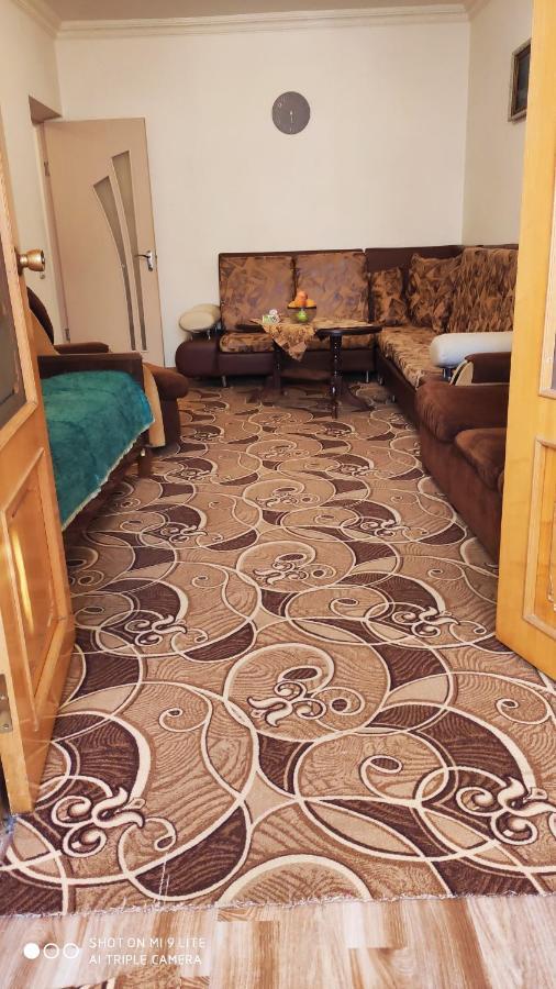 Apartments Azatutyan Avenue 9, Кв 19 Ереван Екстериор снимка