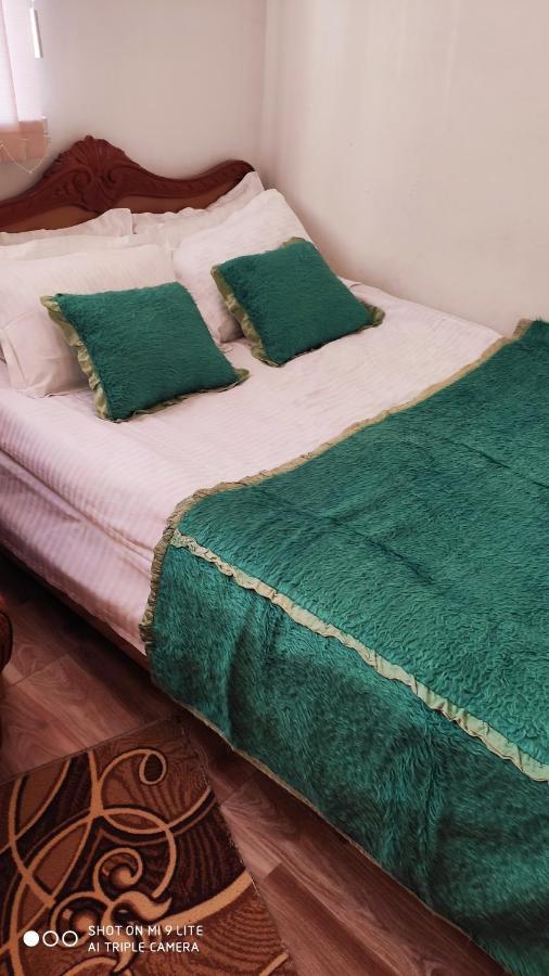 Apartments Azatutyan Avenue 9, Кв 19 Ереван Екстериор снимка